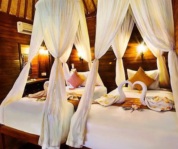 The Kubu221 Ceningan Nusa Lembongan